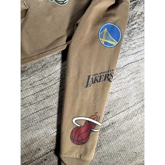 Hollister Nba Pullover Hoodie Small Team Logos Basketball Graphic Brown Unisex - Picture 6 of 9